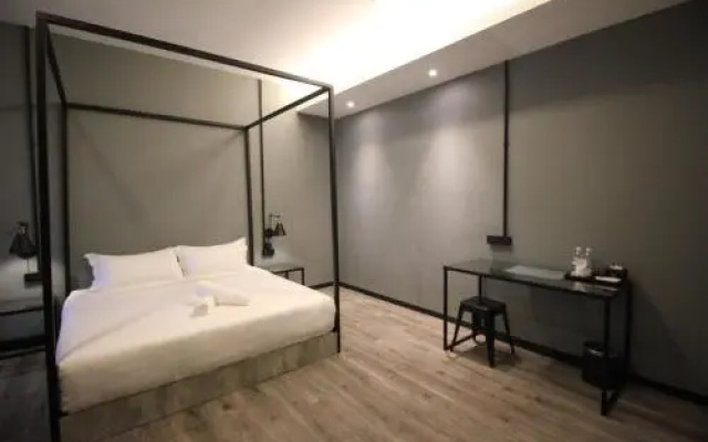68 Boutique Hotel