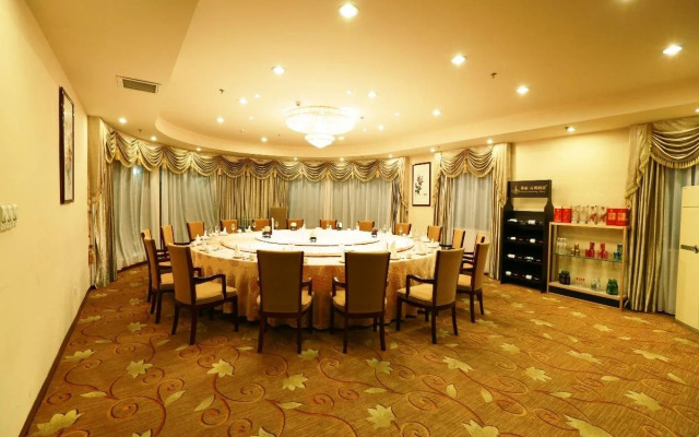 Qingdao Zhongyang Business Hotel