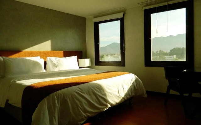 Hotel Charlotte Suite 26