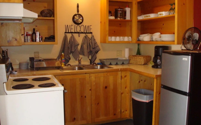 Brackett Creek Inn