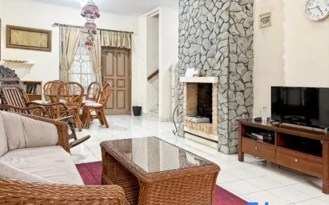 Large Villa Ciater 3BR near Sariater