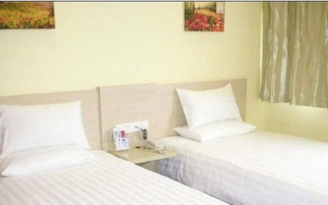 Tongren Huaxia Hotel