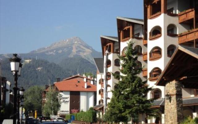 Valentina Heights Hotel Банско вид на фасад