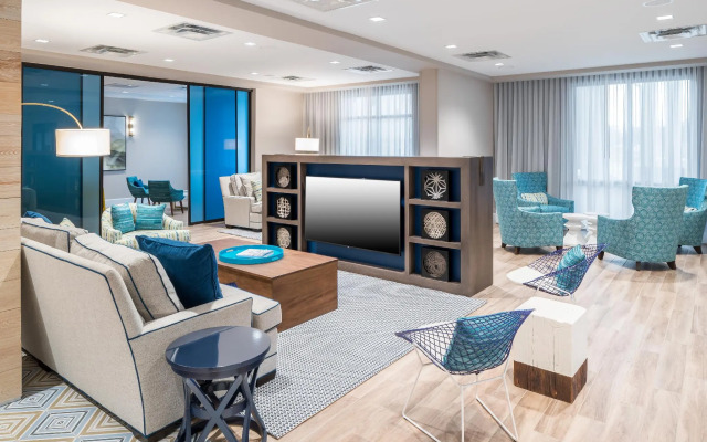 Отель Courtyard by Marriott Hilton Head Island
