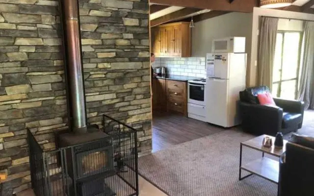 7 Alpine Avenue