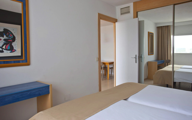 Vistasol Apartments