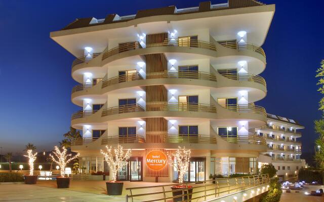 Hotel Mercury вид на фасад