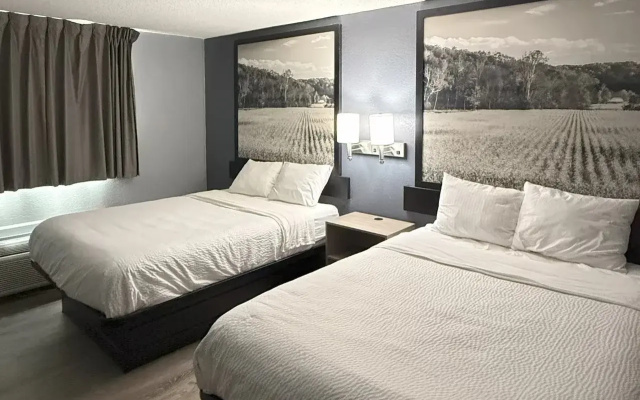 Super 8 by Wyndham Fort Wayne