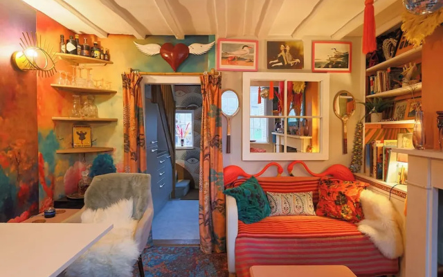 Artists Hideaway in Cowfold