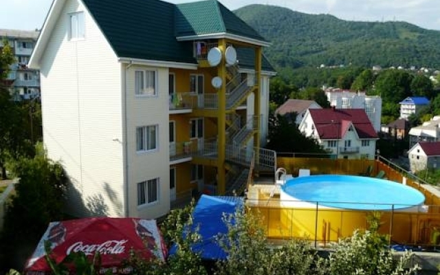 Отель Annushka Guest House Сочи бассейн