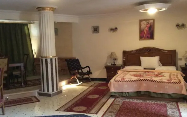 Summer Palace Hotel
