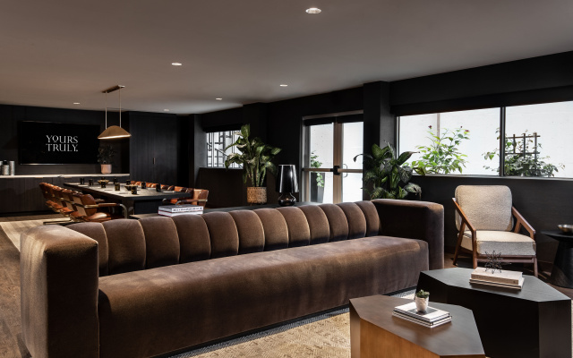 Yours Truly DC, Vignette Collection by IHG
