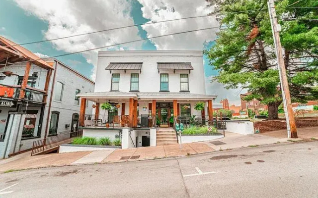 The Heinsman Guest House