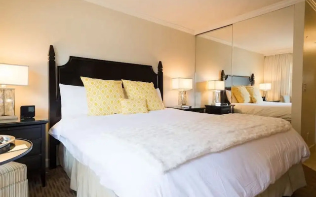 2BR Napa Getaway Side-by-side Condos Golf View