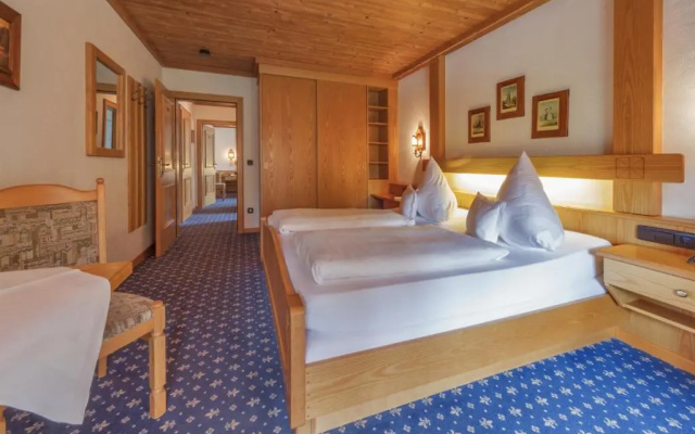 Hotel Alpina