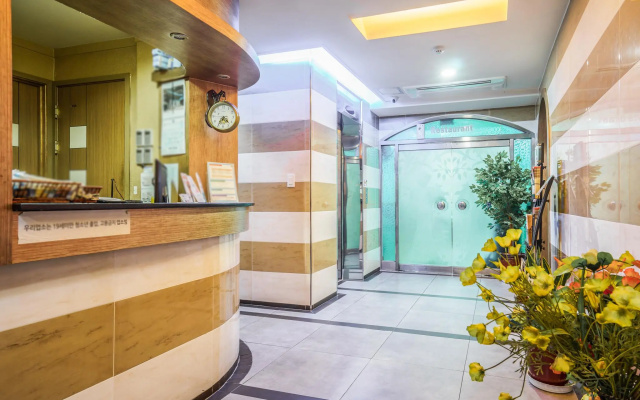 City Park Hotel