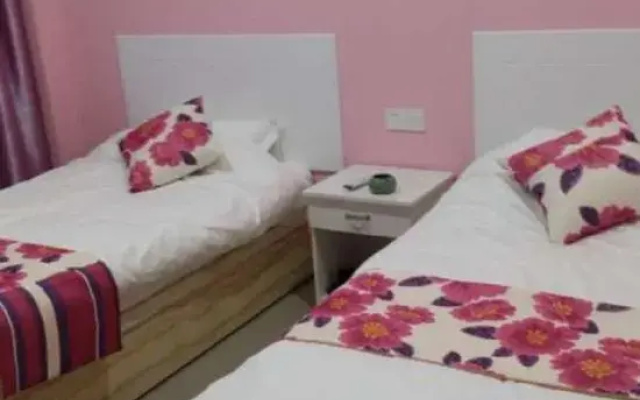 Binzhi Jingxin Hotel (Jiayuguan East Lake Ecological Tourism Scenic Area)