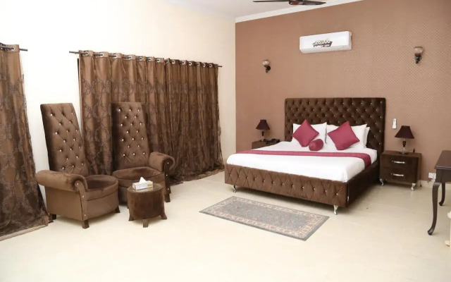 The Westin Suites Hotel