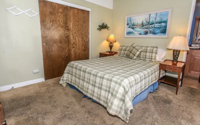 Boulder Bay Lakeside Suite Condo