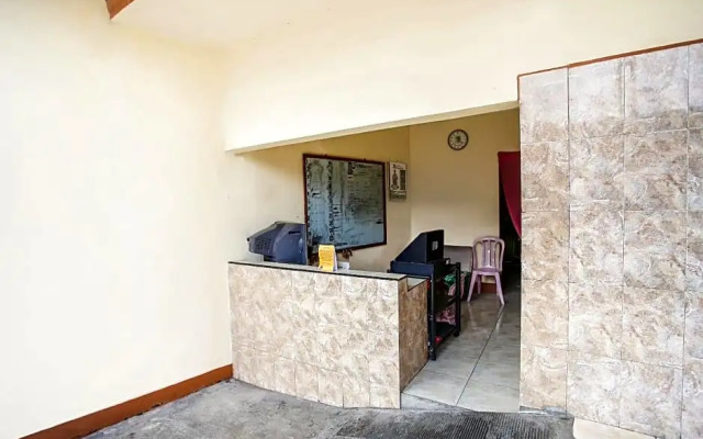 SPOT ON 90092 Dewi Safitri Hotel