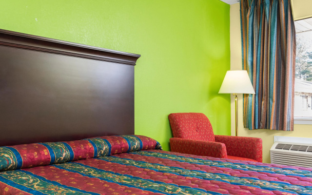 Budget Host Inn by Hotel O Portland near I-65