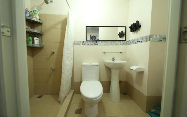 A2J Executive Studio Suite Near Enchanted Kingdom