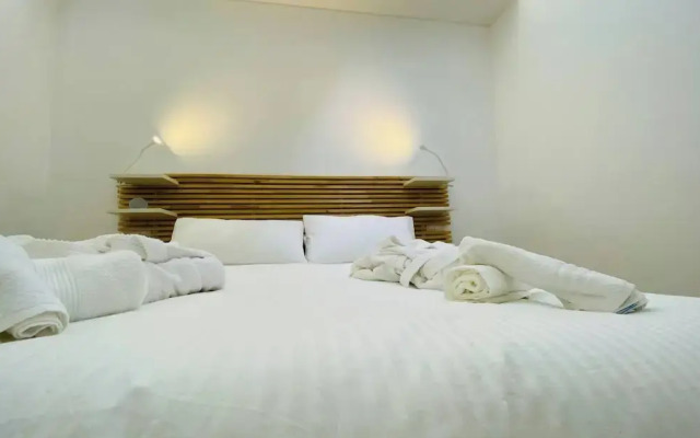 Prestigious Villa Olimpo With Pool And Sea View