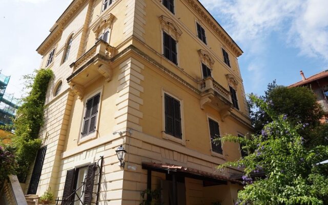 Hotel Rome Garden вид на фасад