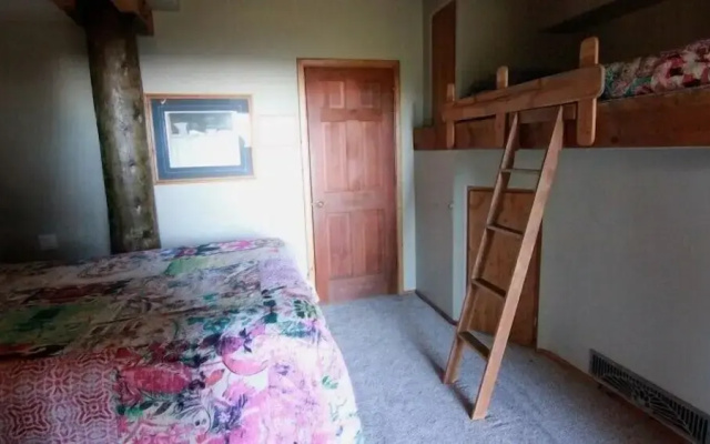 Scenic Wonders Treehouse Lodge 2 Bedroom