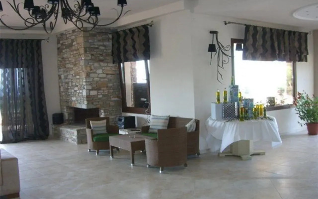 Feggari Hotel