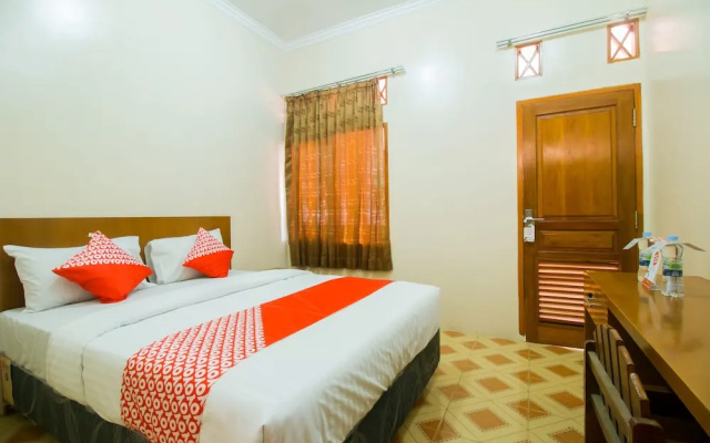 Edotel Smkn 1 Pacet by OYO Rooms
