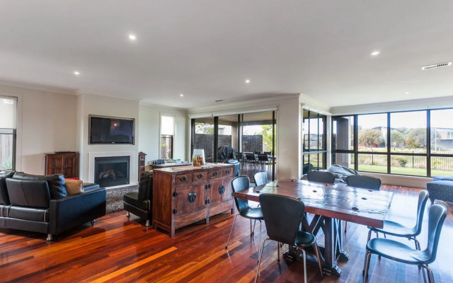 Retreats Victoria