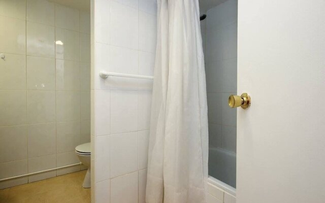 Отель Lovely Studio in Hotel Palmeras Ref 56 Испания, Фуэнхирола - отзывы, цены и фото номеров - забронировать отель Lovely Studio in Hotel Palmeras Ref 56 онлайн