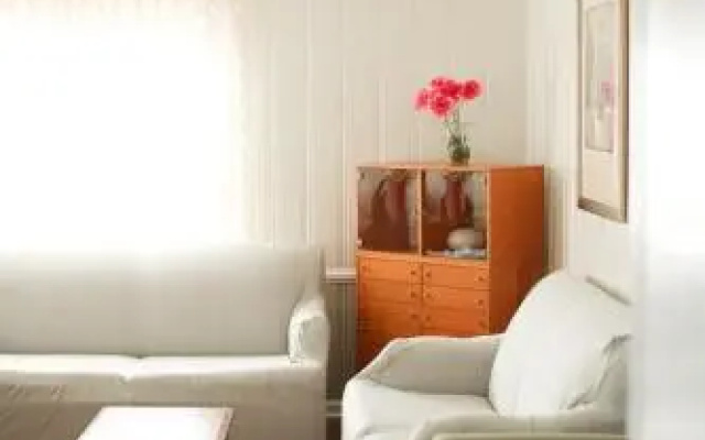 Lukas Apartments