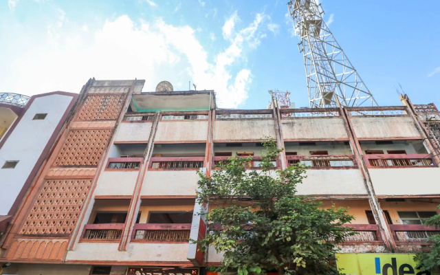 Spot On 46266 Hotel Poonam Spot