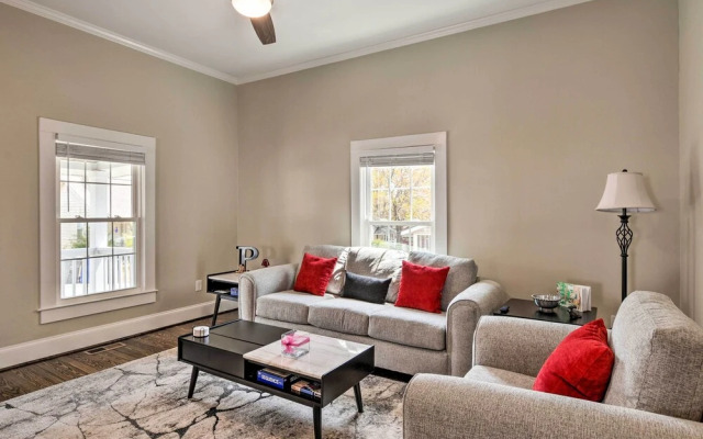 Ideally Located 'penne Place' w/ Deck & Grill