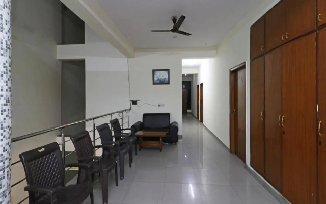 Hotel Akash Palace