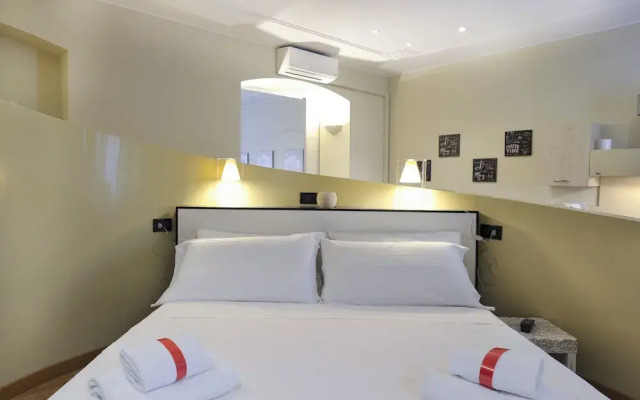 At Home Heart of Milan - Design Duomo Apartment