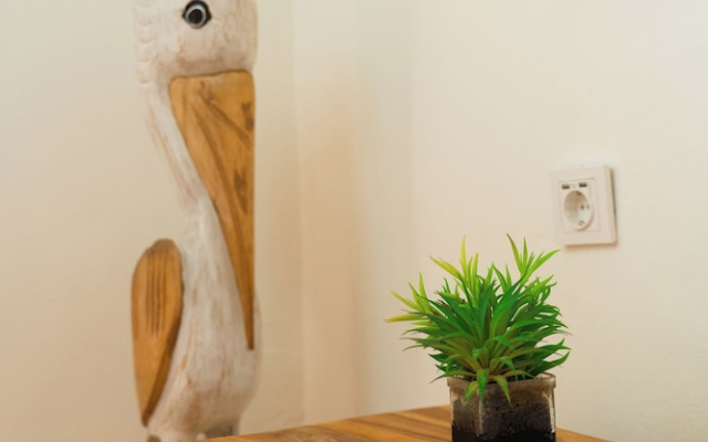 lilium rooms