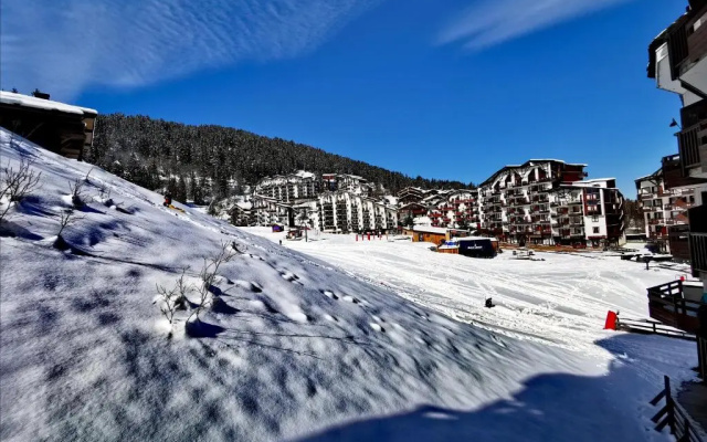 Chaleureux T2 La Tania Courchevel pieds des pistes