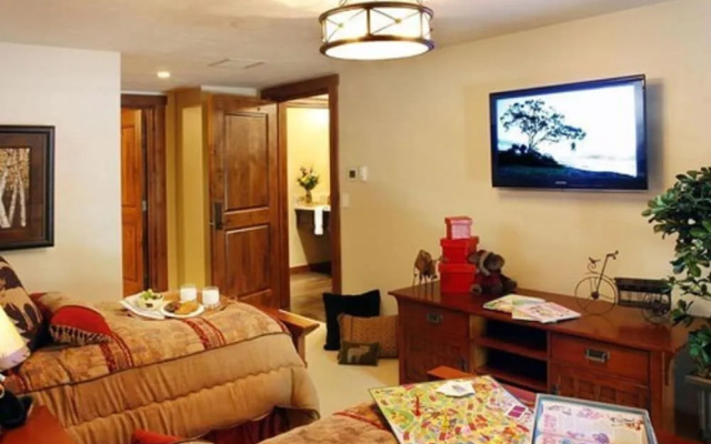 Headwaters Lodge at Eagle Ranch Resort