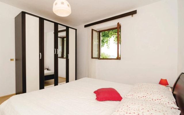 Stunning Home in Gruda With Wifi and 3 Bedrooms