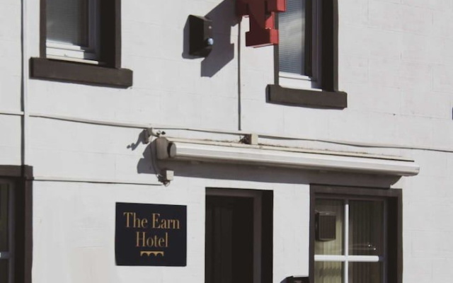 The Earn Hotel