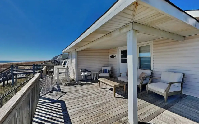 The Playhouse by Topsail Realty