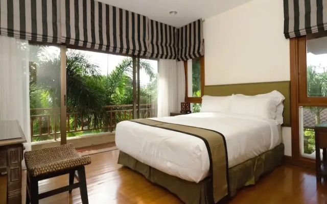Laguna Golf Villa