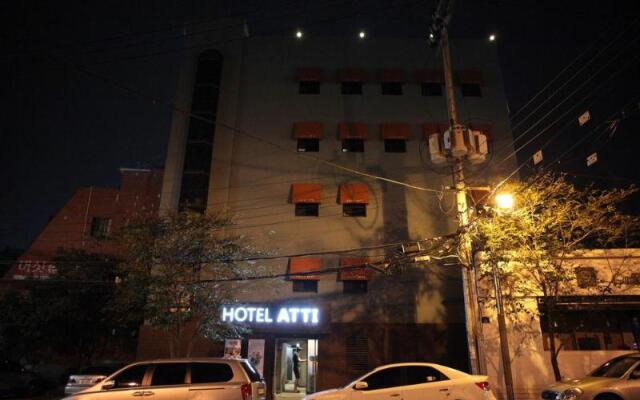 Hotel Atti вид на фасад