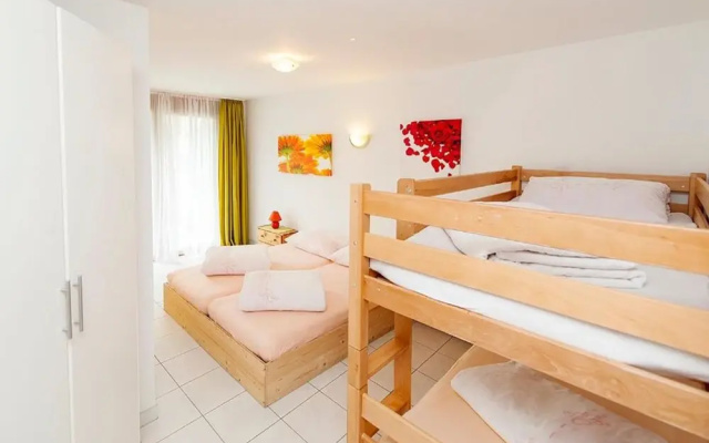 Hotel Cuntera