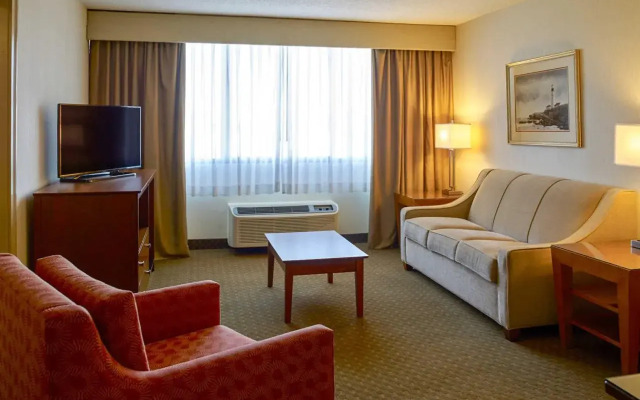 Clarion Hotel Portland Airport ME