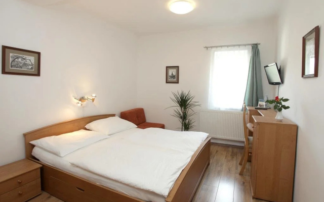EA Hostel Hrubá Skála