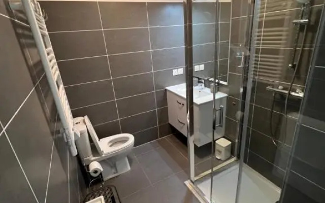 logement tout équipée Menton centre 500 m des plages